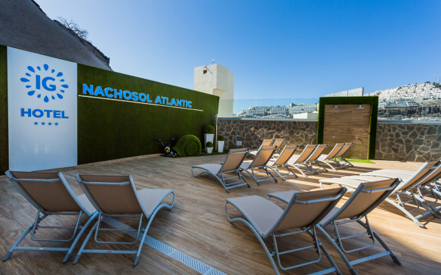 IG Nachosol Atlantic & Yaizasol by Servatur - Adults Only