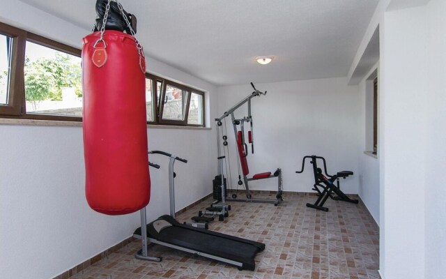 Beautiful Home in Nedescina With Wifi and 7 Bedrooms