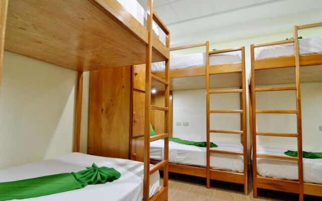 Hotel Petén Express - Hostel