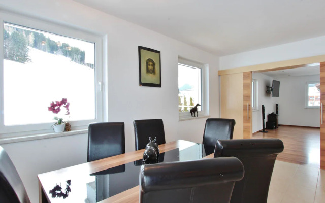 Spacious Villa With Garden in Hinterthiersee