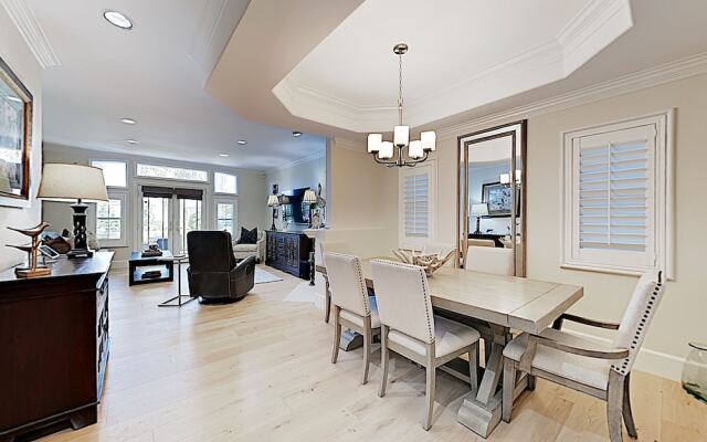 Designer - 3 Br Home