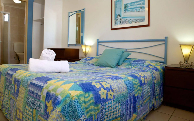 Raffles Royale