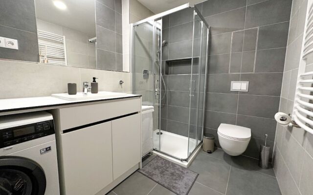 Modern Holesovice Apartment