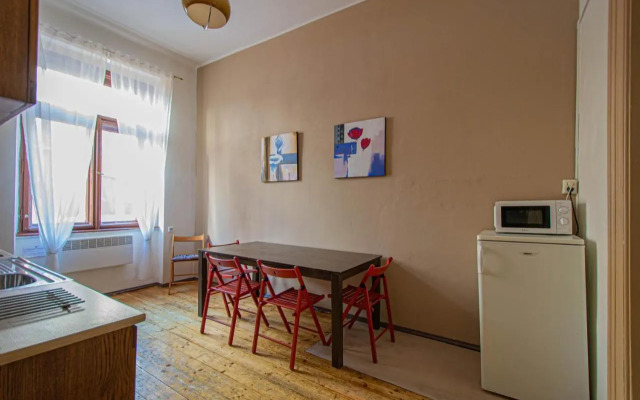 For celebrations spacious 3BDR apartment with balcony