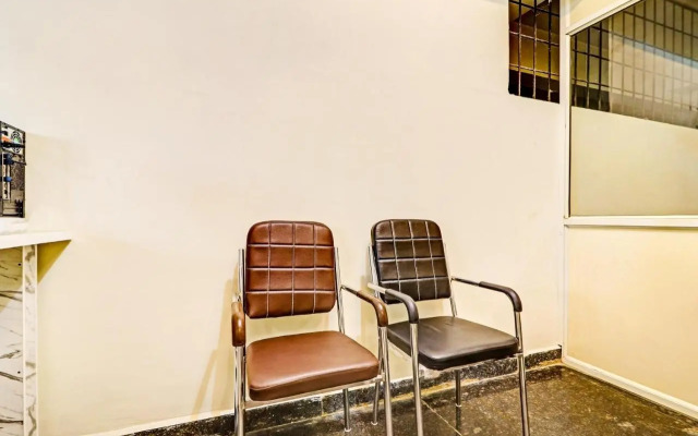 OYO 70119 Happy stay Hotels