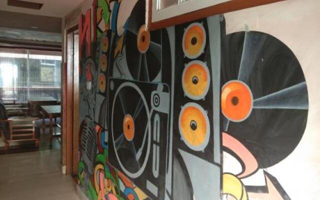 7th Sense Restro Bar & Lounge