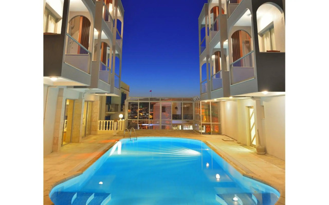 Calis Hotel