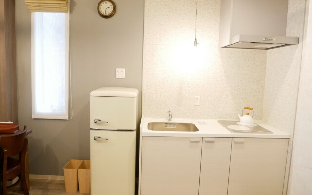 7 Rooms Hotel & Cafe 東京葛西