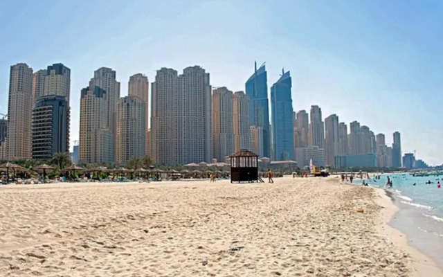 Stylish studio w/balcony close to the beach JBR