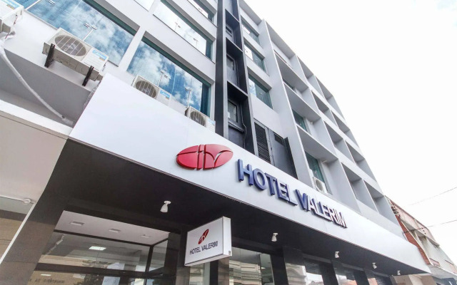 Hotel Valerim Itajaí