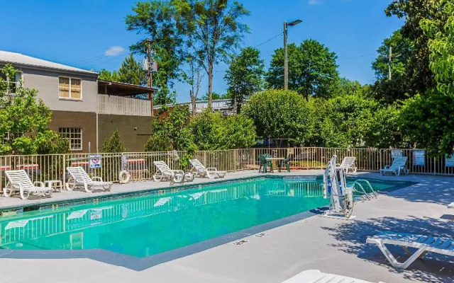 Quality Inn Northeast