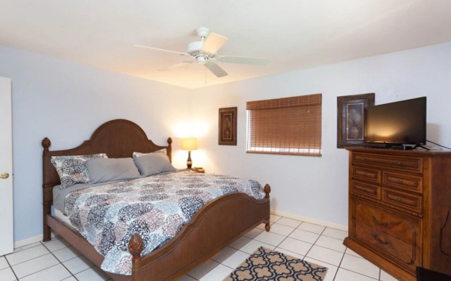 Bonita Beach 3719