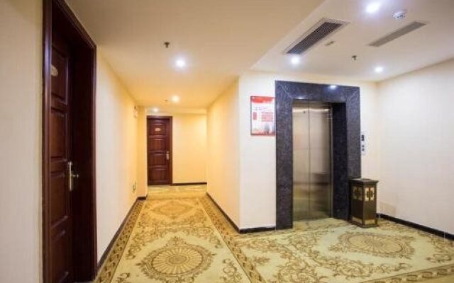 Longhui Business Hotel