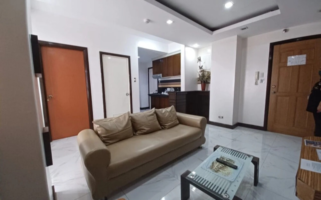 OYO 908 153 Silverio Suites