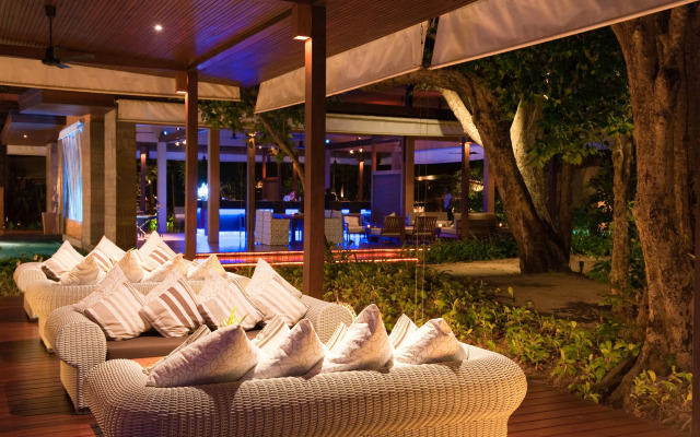 Wanakarn Beach Resort & Spa