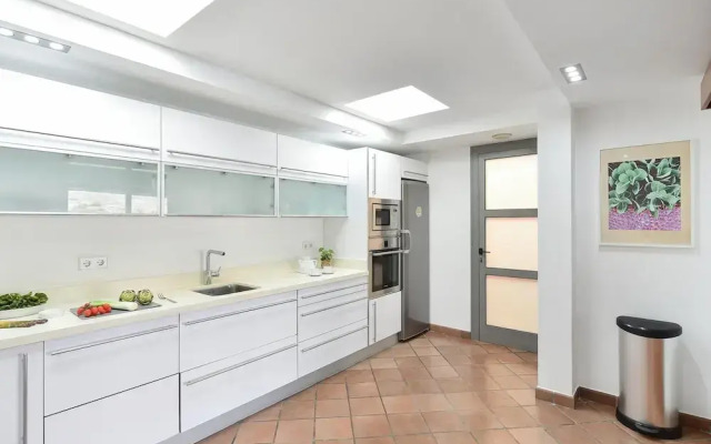 Villa With Private Pool in the Golf Resort