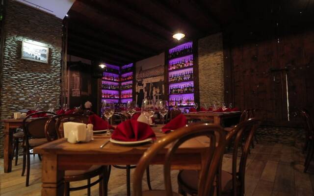 Hotel Çarshia e Jupave