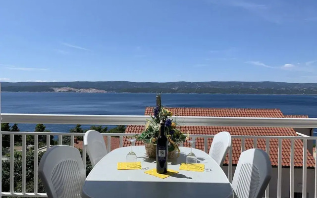 Apartments Mate with pool