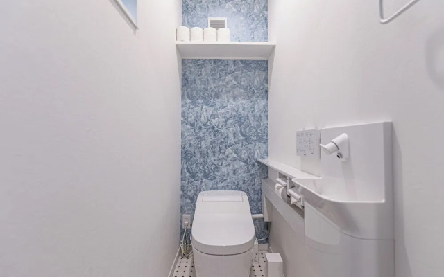 Nishikujo Maison Le Bleu Chigusa