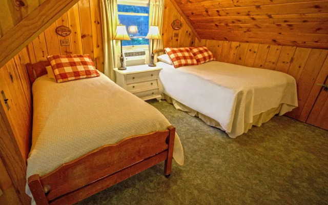 Arrowhead Pine Rose Cabins