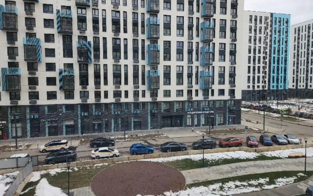 Runway Apartments on 15 Mezentseva Street