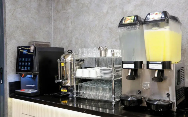 Gezgi̇n Hotel