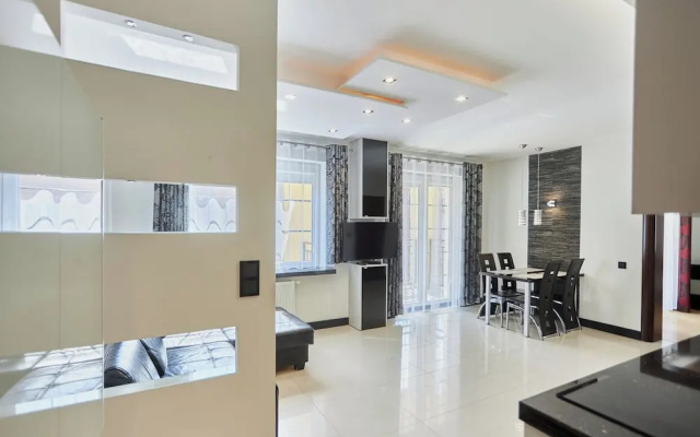 Villa Park by Baltic Home