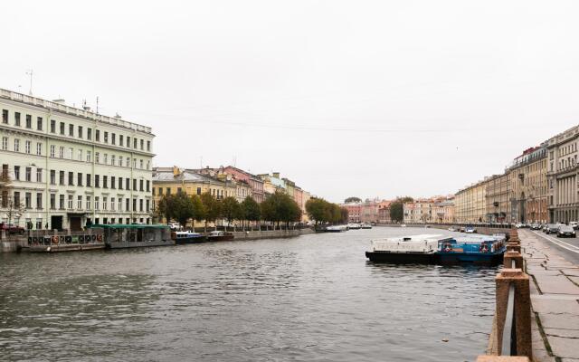 Апартаменты на набережной реки Фонтанки 64