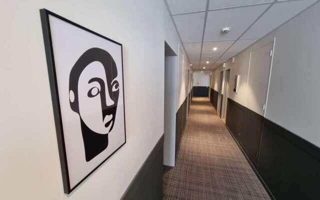 Oskar Hotel