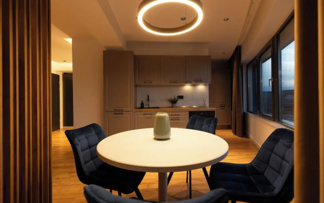 Nest Inn Azure Apartment