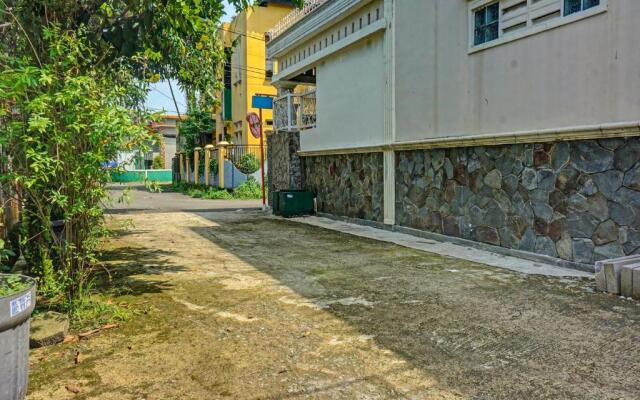 SPOT ON 91461 Saungawi Stay Syariah