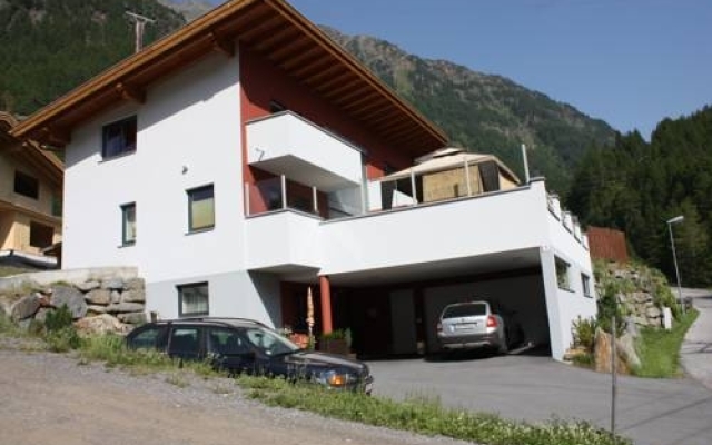 Haus Praxmarer Basilius