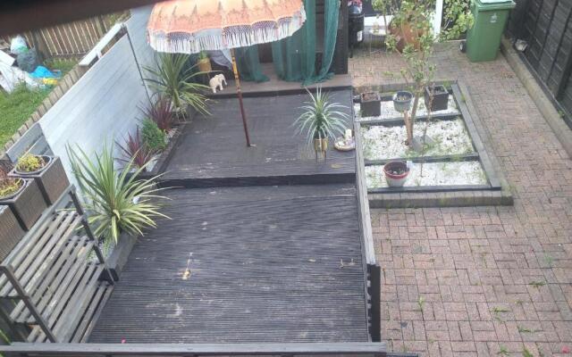 Beautiful 2-bed House in Bolton With Free Parking