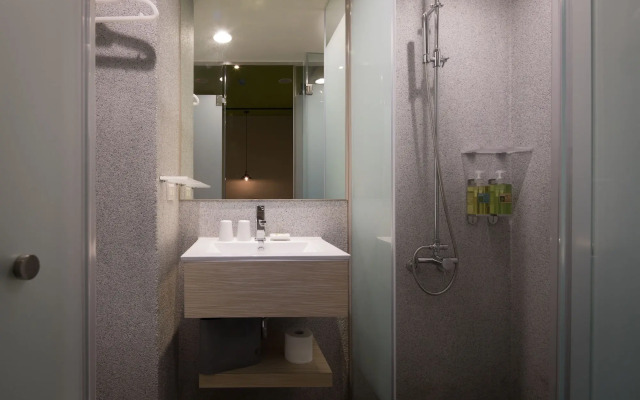 Cho Hotel