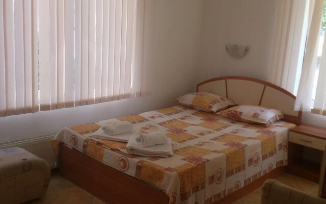 Guest house Eos