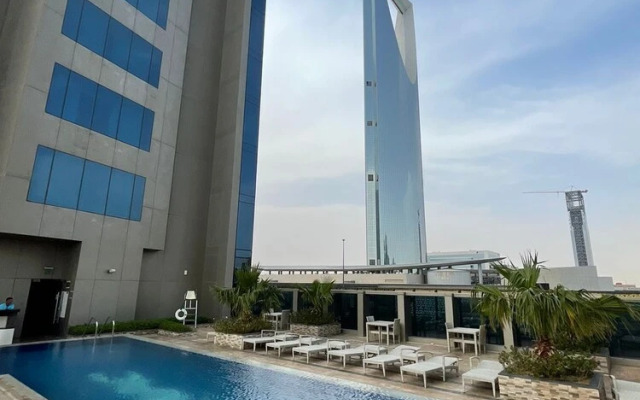 Luxury Apartments In Damac Tower Riyadh(No Front Desk Contact The 5 Days In Advance)