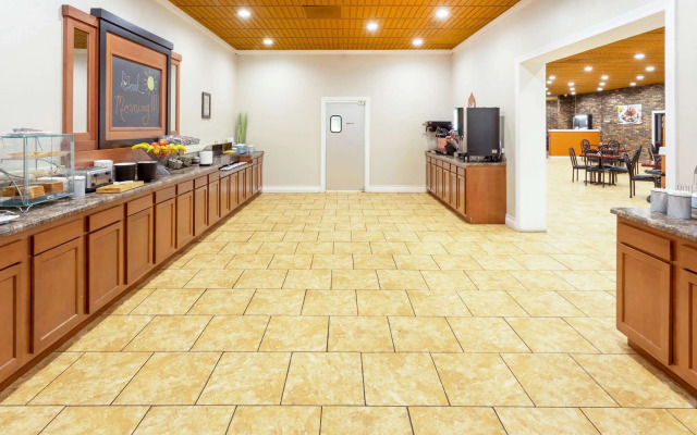 AmericInn by Wyndham Janesville