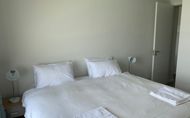 Luxury 2 Bedroom Apartment Sibaya