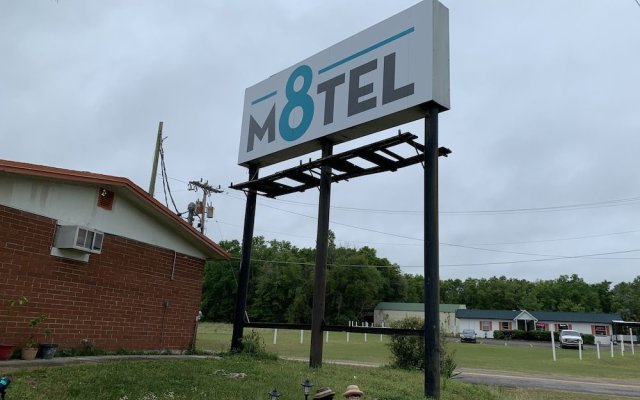 Motel 8 Lake City