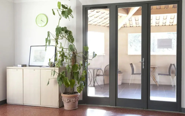 Le Mas De Valrugues Hotel