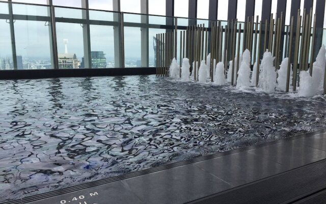 1br Park24, Lux Condo City Cente, 500m bts E5, Skytop Pool