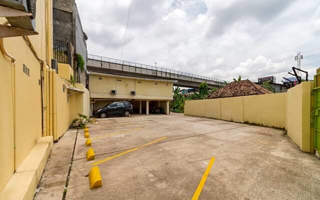 RedDoorz @ Jalan Kolonel Haji Burlian Palembang 2