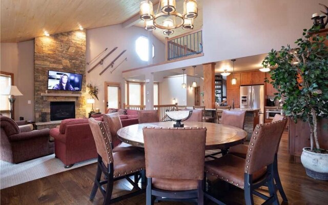 Churchill Lodge Grande