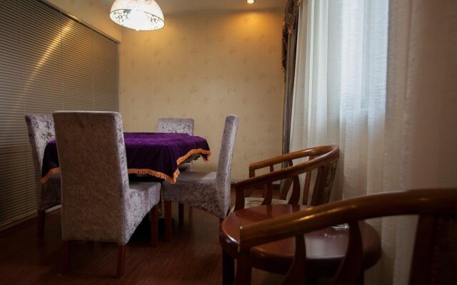 Yiwu Luck Bear Hotel