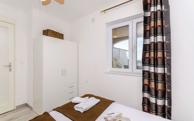 Apartment Mezaroca