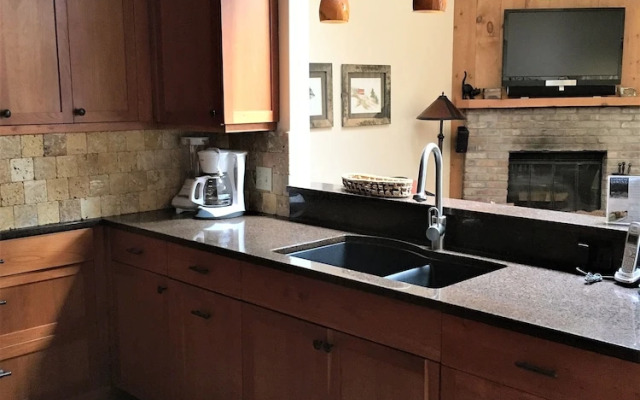 Kettlebrook - 2 Br Condo