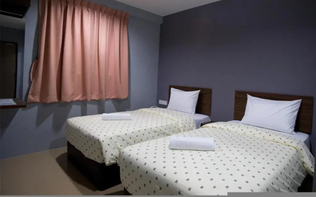 OYO 89480 Dream House Hotel