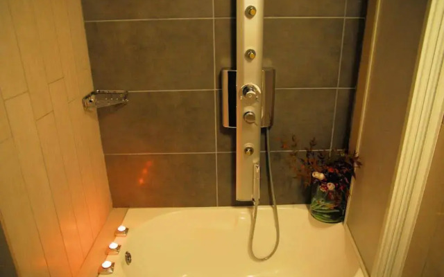 Paris Hotel