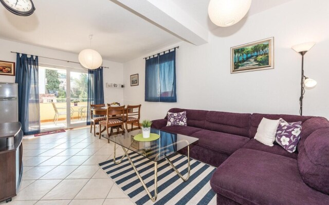 Beautiful Home in Rogoznica With Wifi and 2 Bedrooms