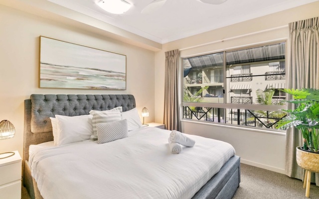Lux Cairns - 9 Pools BBQ and Gym – Guest Rooms – Cairns